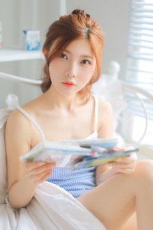 古堡女仆的服务在线观看