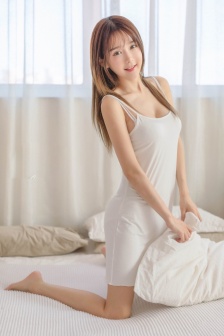 舌绕指探洞深深下一句是什么?